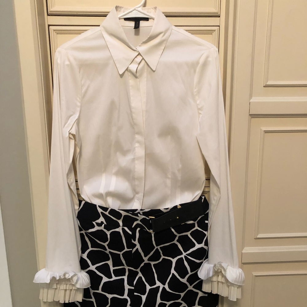 BCBG beautiful silk blouse